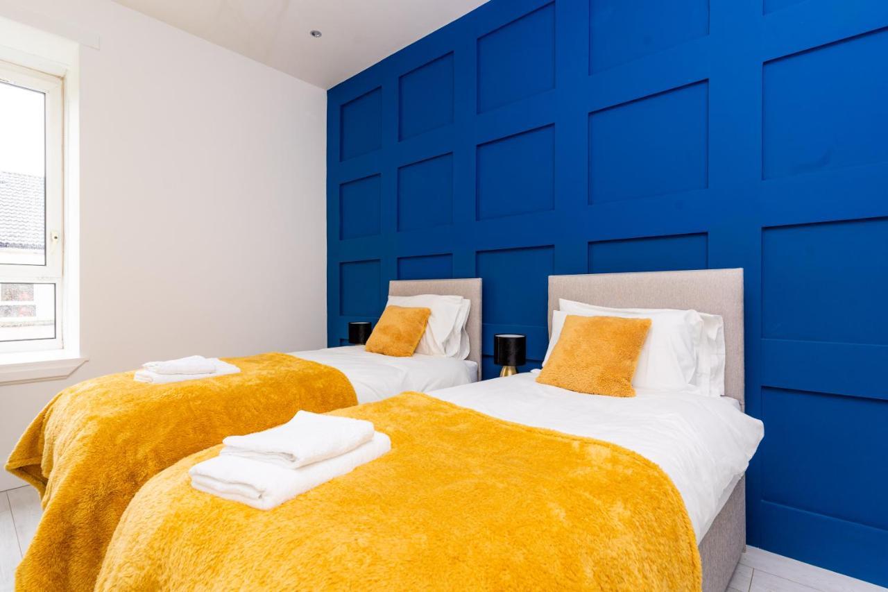 Cheerful 2 Bedroom Homely Apartment, Sleeps 6 Guest Comfy, 3X Double Bed, Parking, Free Wifi, Suitable For Business, Leisure Guest,Glasgow, Glasgow West End, Near City Centre מראה חיצוני תמונה