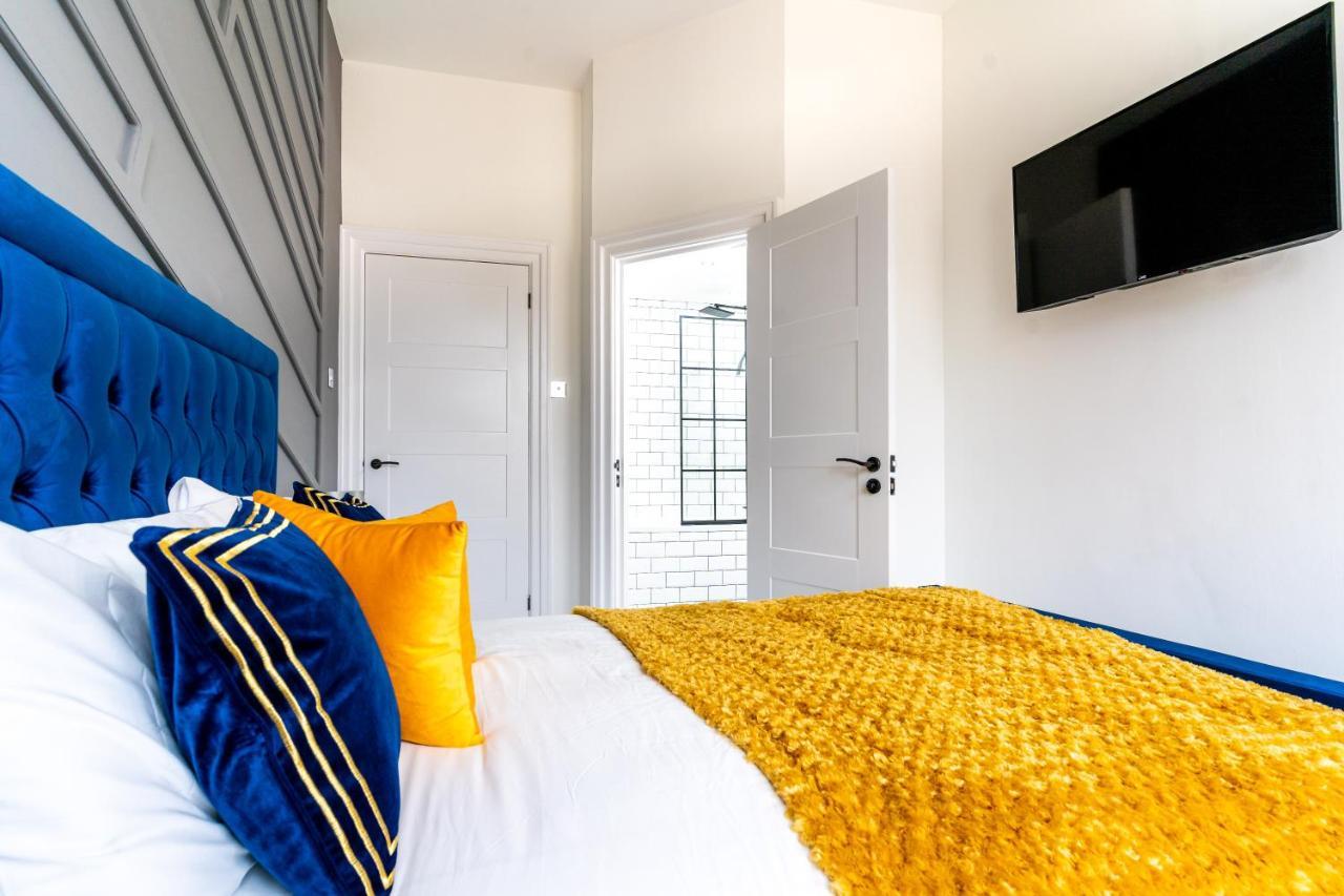 Cheerful 2 Bedroom Homely Apartment, Sleeps 6 Guest Comfy, 3X Double Bed, Parking, Free Wifi, Suitable For Business, Leisure Guest,Glasgow, Glasgow West End, Near City Centre מראה חיצוני תמונה